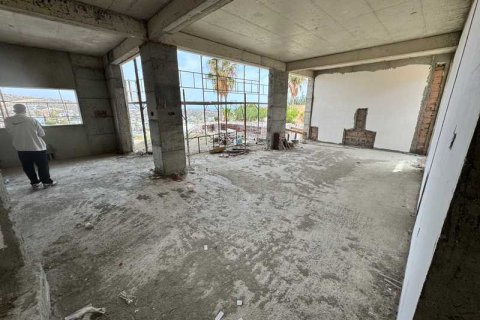 4 bedrooms Villa in Agios Athanasios, Cyprus No. 76834 1