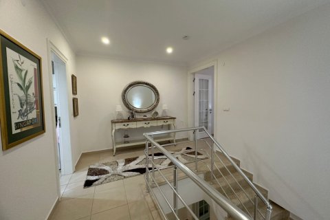 4 dormitorios Apartment en Phong Thanh Tay A, Vietnam No. 15470 14