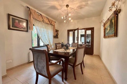 4 bedrooms House in Aradippou, Cyprus No. 79014 5