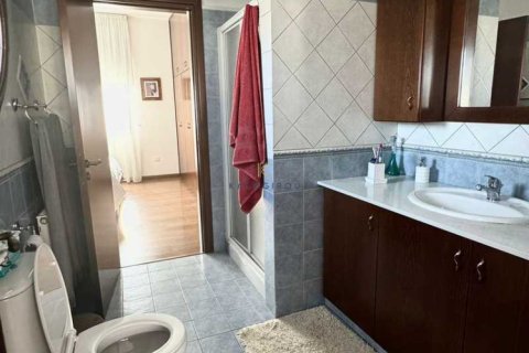 4 bedrooms House in Aradippou, Cyprus No. 79014 13