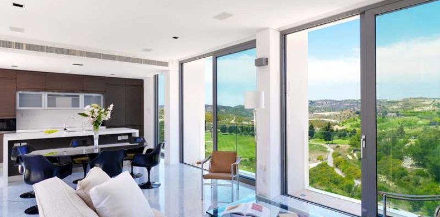 3 bedrooms Villa in Tsada, Cyprus No. 76182