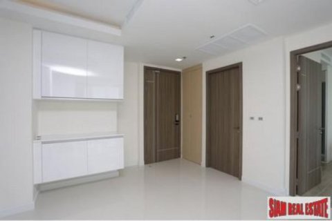 2 bedrooms Penthouse in Jomtien Beach, Thailand No. 96792 8