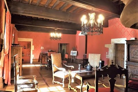 6 bedrooms Castles in Strenquels, France No. 69452 7