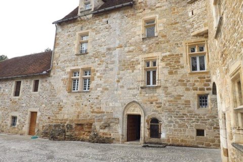 6 bedrooms Castles in Strenquels, France No. 69452 12