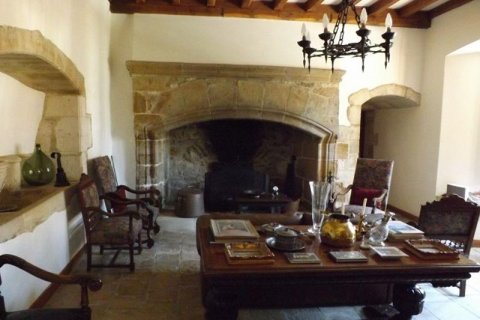 6 bedrooms Castles in Strenquels, France No. 69452 3