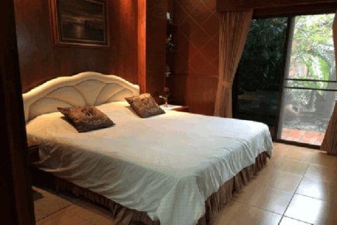 11 bedrooms Hotel in Pattaya, Thailand No. 98092 16