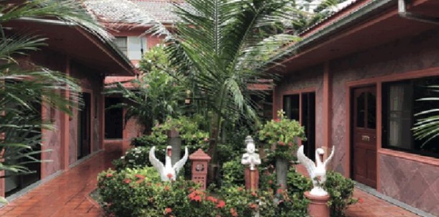 11 bedrooms Hotel in Pattaya, Thailand No. 98092