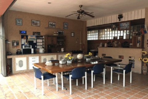 11 bedrooms Hotel in Pattaya, Thailand No. 98092 17