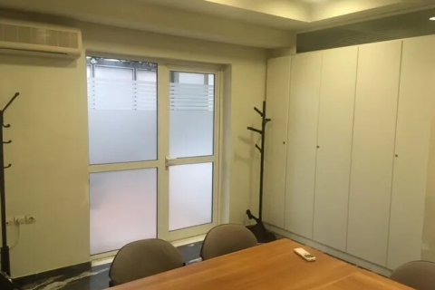 400m² Commercial property en Athens, Greece No. 107241 9