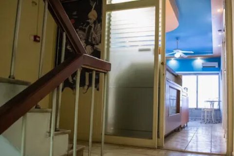 400m² Commercial property en Athens, Greece No. 107241 6