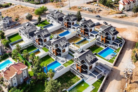 5 bedrooms Villa in Hoang An, Vietnam No. 86476 2