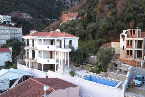 4 bedrooms House in Budva, Montenegro No. 66747 6