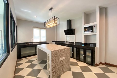 Дом с 5 спальнями в Чиангмай, Таиланд №1493 15