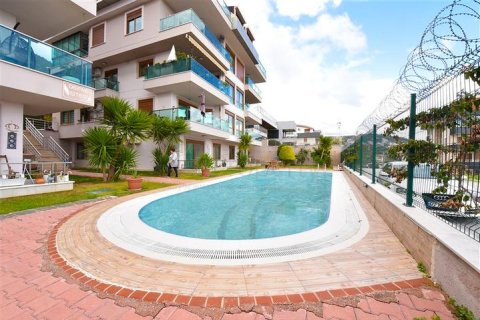 4 rooms Apartment in Alanya, Turkey No. 92494