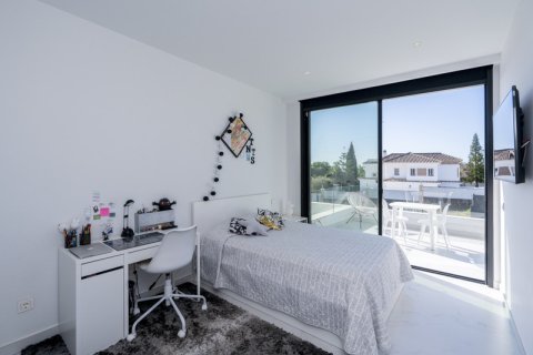 4 bedrooms Villa in Dinh An, Vietnam No. 27392 16