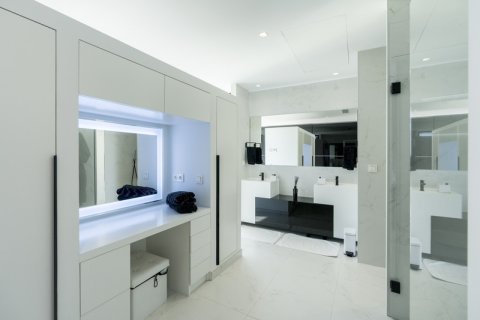 4 bedrooms Villa in Dinh An, Vietnam No. 27392 19