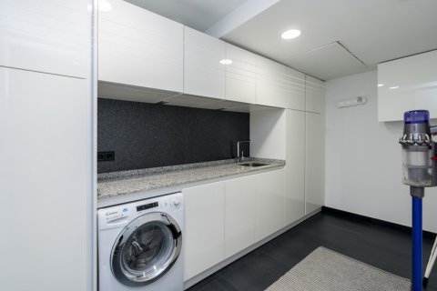 4 bedrooms Villa in Dinh An, Vietnam No. 27392 8