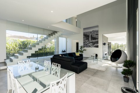 4 bedrooms Villa in Dinh An, Vietnam No. 27392 12