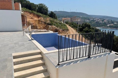 4 bedrooms Villa in Bar, Montenegro No. 75553 3