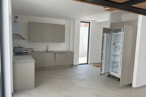 4 bedrooms Villa in Bar, Montenegro No. 75553 8