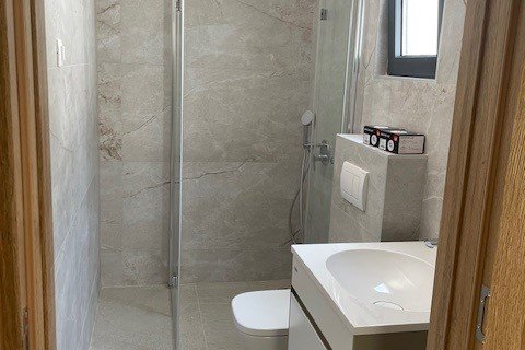 4 bedrooms Villa in Bar, Montenegro No. 75553 10