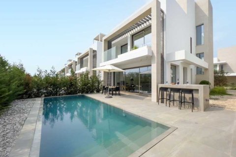 3 chambres House à Paralimni, Cyprus No. 70975 1