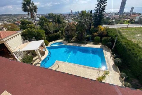 Дом с 5 спальнями в Мутайяка, Кипр №100563 1