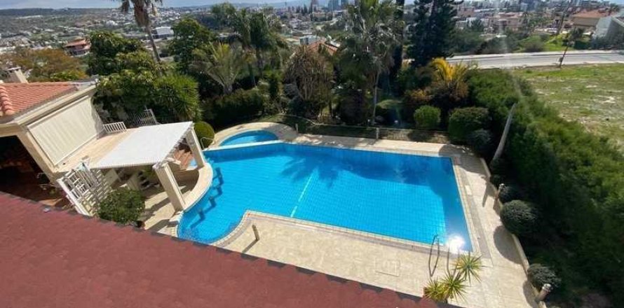 Дом с 5 спальнями в Мутайяка, Кипр №100563