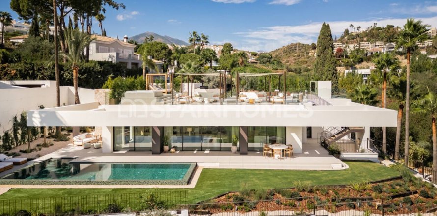 4 bedrooms Villa in Tan Xuan, Vietnam No. 109921