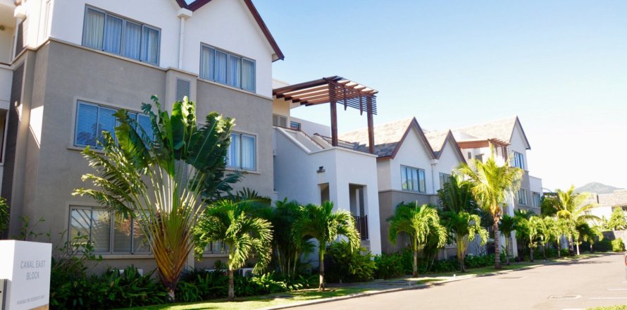 2 bedrooms Apartment in Riviere Noire, Mauritius No. 60963