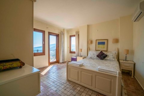 4 bedrooms Villa in Dao Huu Canh, Vietnam No. 14873 3