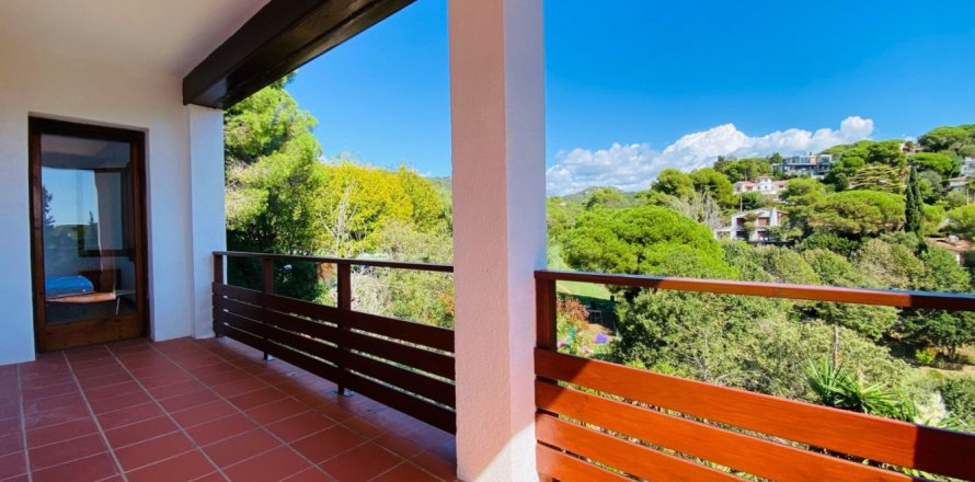 5 dormitorios House en Lloret de Mar, Spain No. 26876