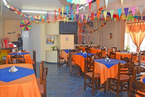 180m² Commercial property en Athens, Greece No. 59262 2