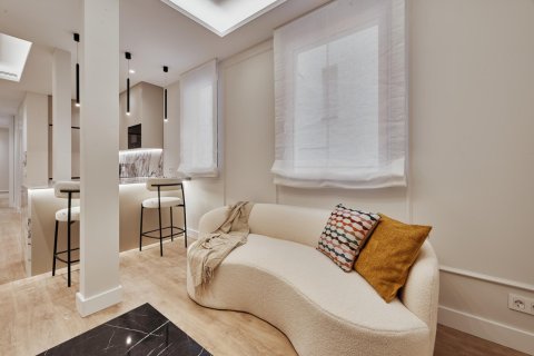 2 dormitorios Villa en Madrid, Spain No. 126137 1