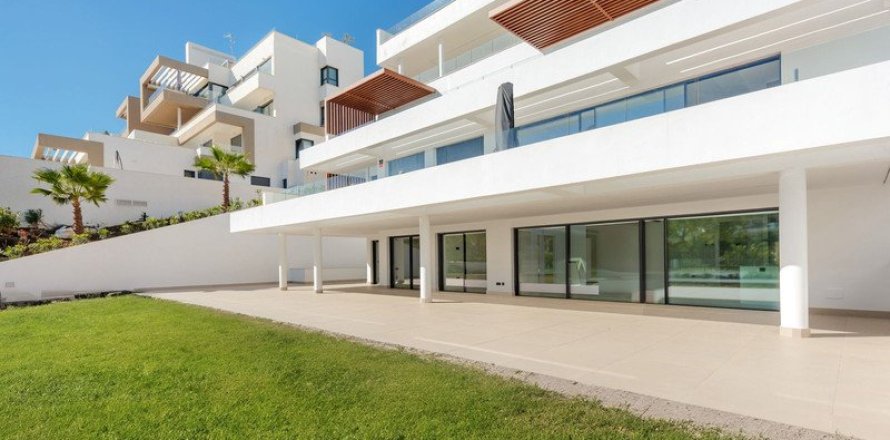 2 chambres Appartement à Estepona, Spain No. 27420