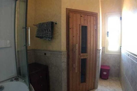 4 dormitorios House en Germasogeia, Cyprus No. 29610 5