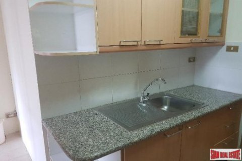 3 bedrooms Apartment in Bangkok, Thailand No. 96833 18