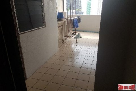 3 bedrooms Apartment in Bangkok, Thailand No. 96833 19