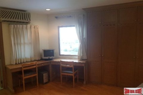 3 bedrooms Apartment in Bangkok, Thailand No. 96833 23