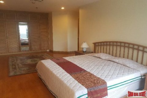 3 bedrooms Apartment in Bangkok, Thailand No. 96833 2