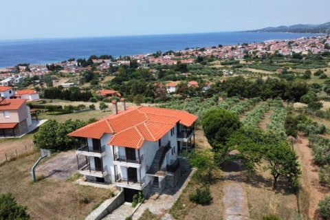 Мезонет с 4 спальнями в Халкидики, Греция №107654 1