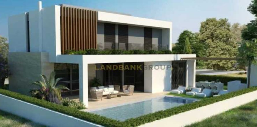 4 bedrooms House in Dali, Cyprus No. 70667