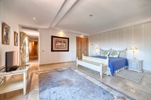 Квартира с 2 спальнями в Эстепона, Испания №25142