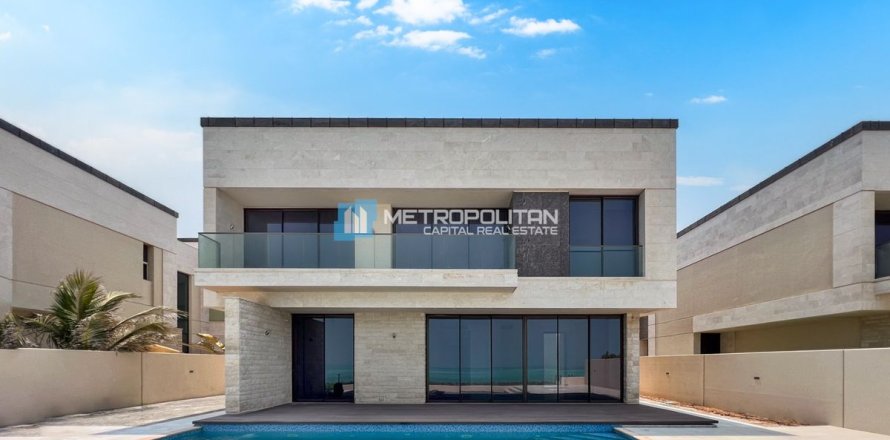 5 bedrooms Villa in Bavaria Town, Vietnam No. 113490