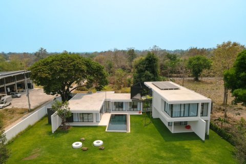 4 bedrooms House in Chiang Mai, Thailand No. 98230 1