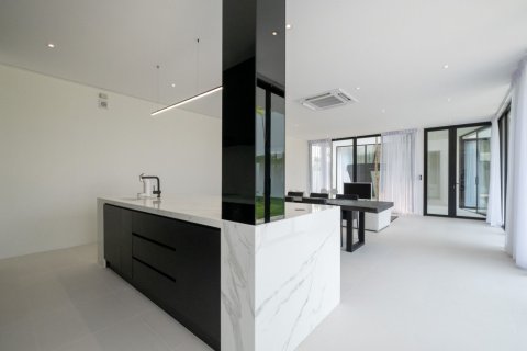 4 bedrooms House in Chiang Mai, Thailand No. 98230 19