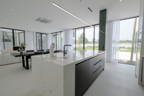 4 bedrooms House in Chiang Mai, Thailand No. 98230 15