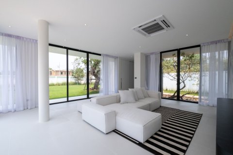 4 bedrooms House in Chiang Mai, Thailand No. 98230 22