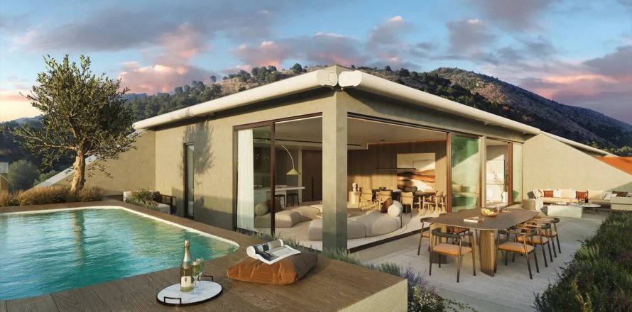 3 bedrooms Villa in Benalmadena, Spain No. 127104