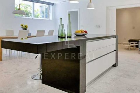 5 bedrooms Villa in Ayia Napa, Cyprus No. 75666 13